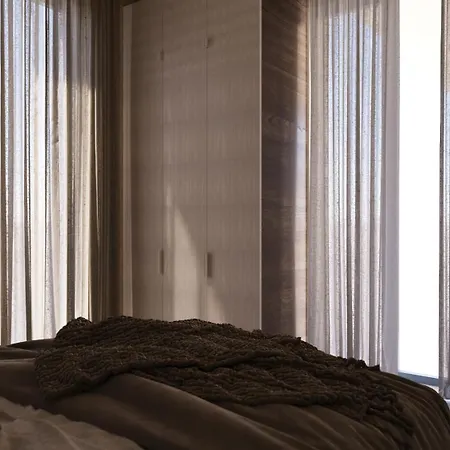 The Landmark & * 科林比亚