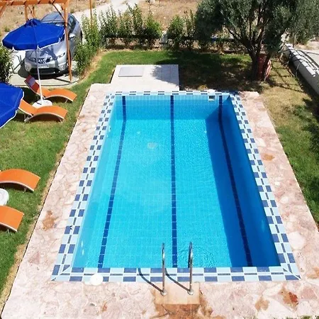 12 Islands Villa *